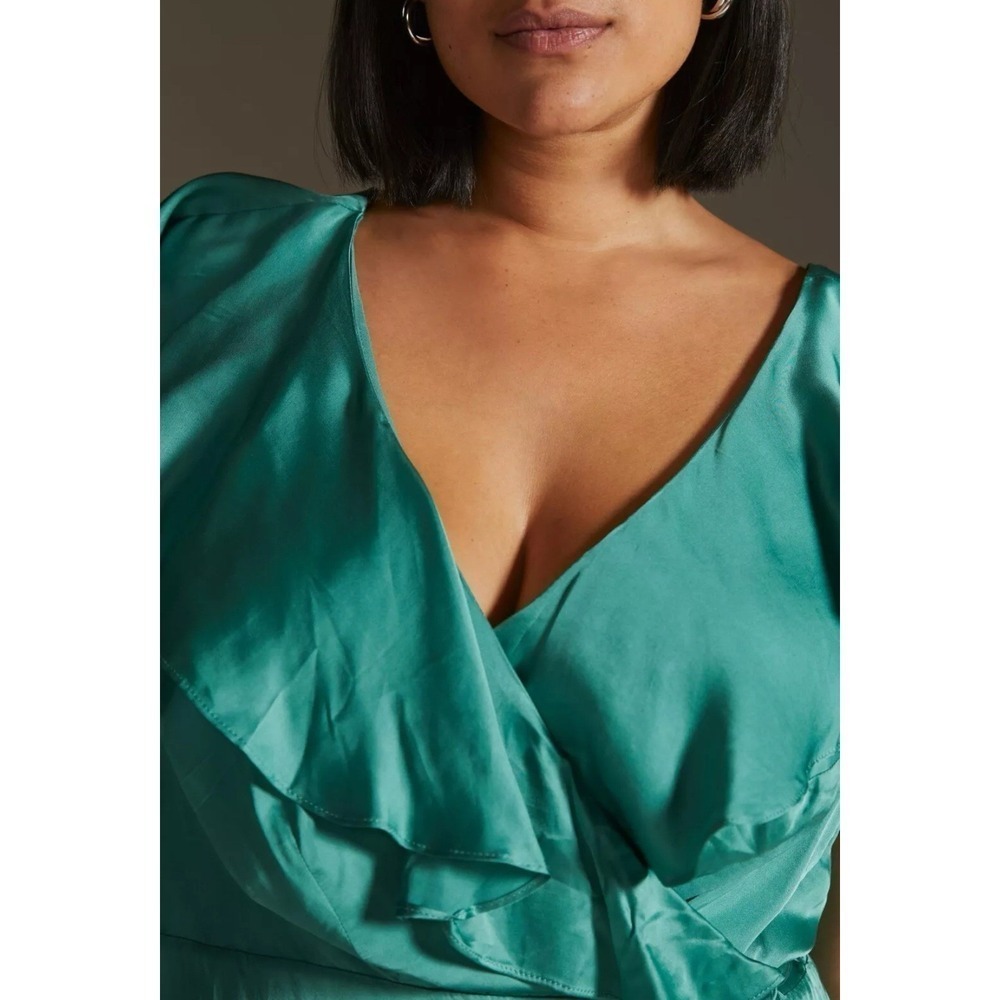 Elegant Teal Wrap Dress - Picture 3 of 9